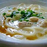 残ったシチューで！とんこつ風うどん